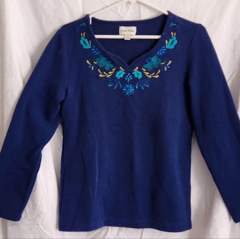 Studio Works women's scalloped V neck pullover